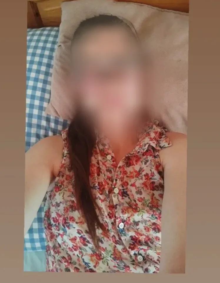 Sari, 28